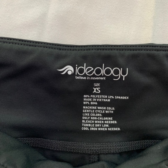 black cropped ideology leggings - Picture 3 of 3